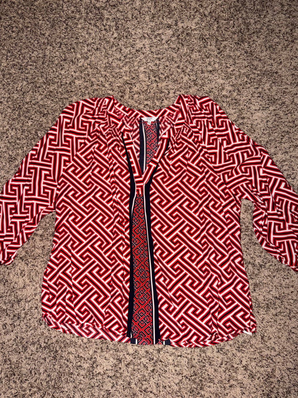 Crown & Ivy Red Geometric V-Neck Blouse with Red, Navy, White XXL